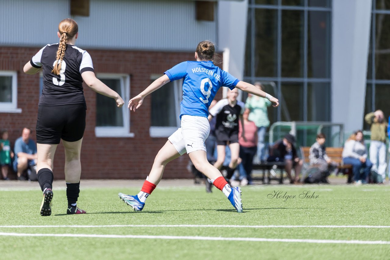 Bild 78 - wBJ SH-Pokalfinale  Holstein-Kiel - SV Viktoria : Ergebnis: 1:0